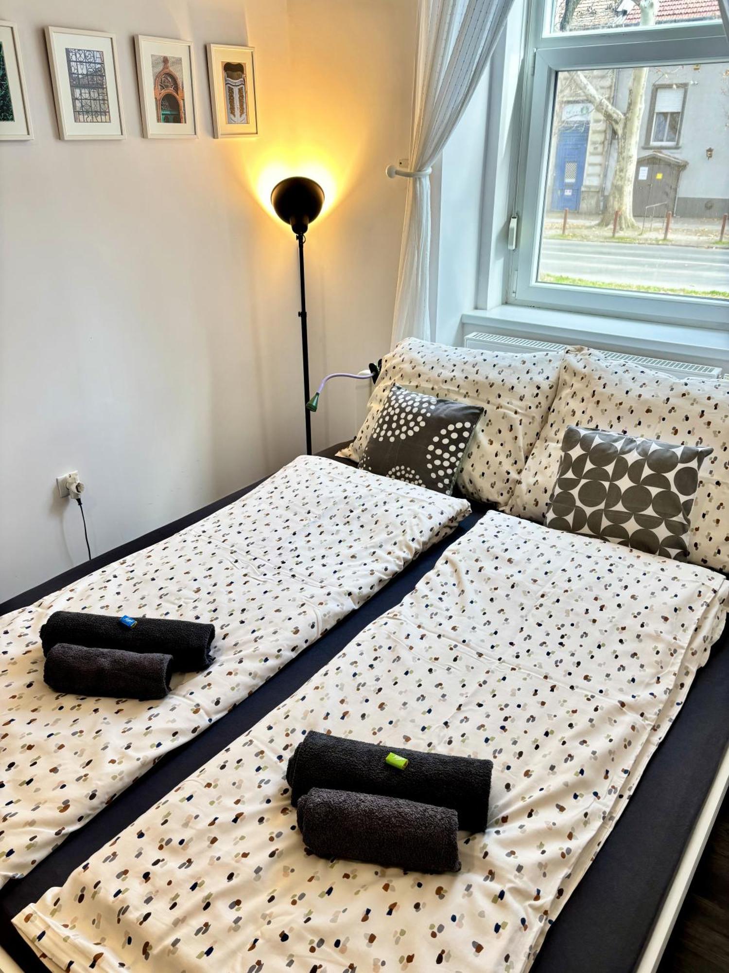 Art Apartment Szeged Luaran gambar